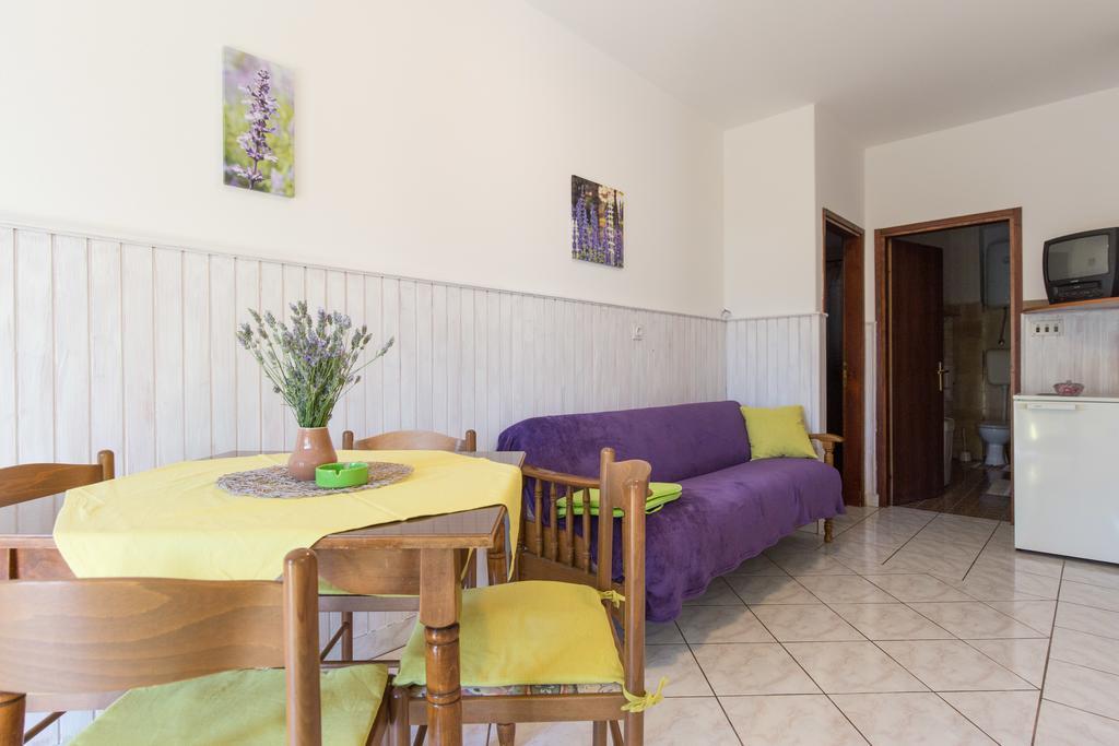 Apartment Milka A4 クルク エクステリア 写真